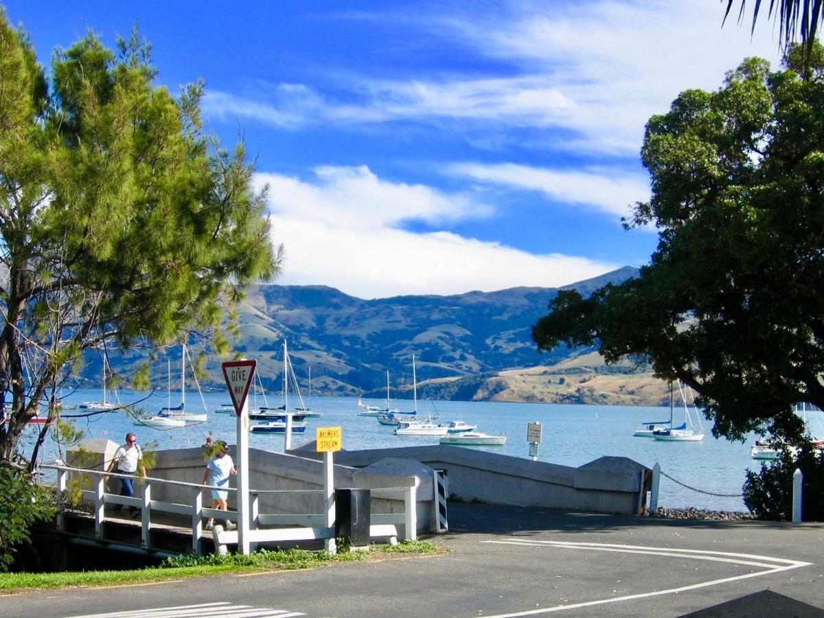 Bruce Waterfront Apartments Akaroa Buitenkant foto